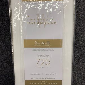 725 Count Cotton Twin White Fitted Sheet